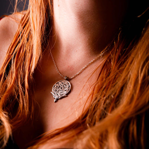 Alva’s Silver Necklace & Jewellery Box