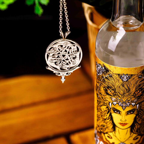 Alva’s Silver Necklace & Jewellery Box
