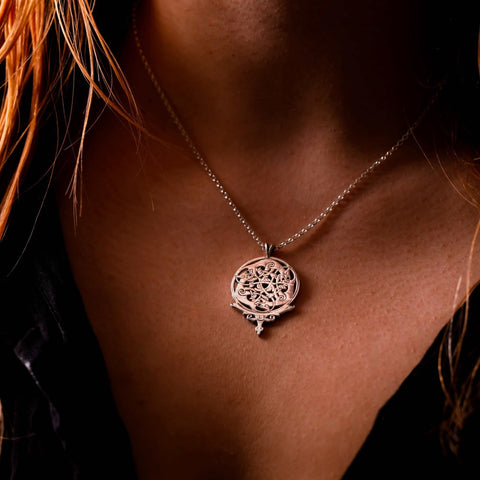 Alva’s Silver Necklace