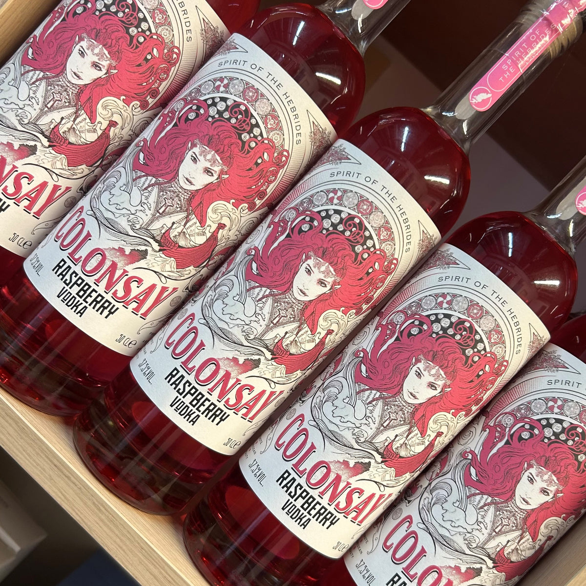 Colonsay Rink 50cl Colonsay Raspberry Vodka– Colonsay Gin